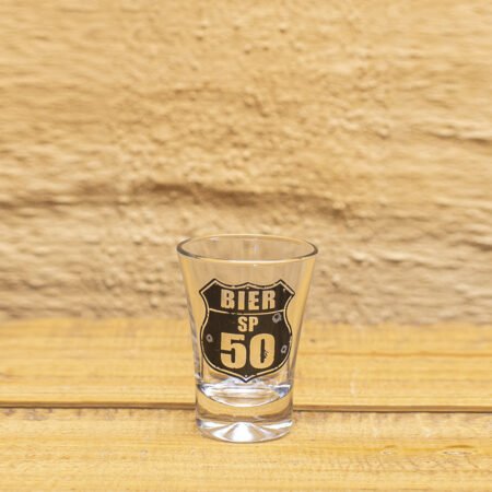 1 COPO DE CACHAÇA 50 ml